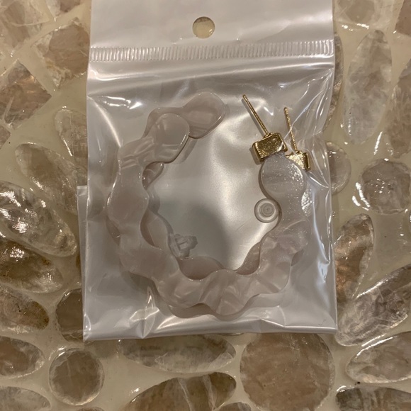 Colorful acrylic earrings-9 pairs for $10.00 - Picture 8 of 9